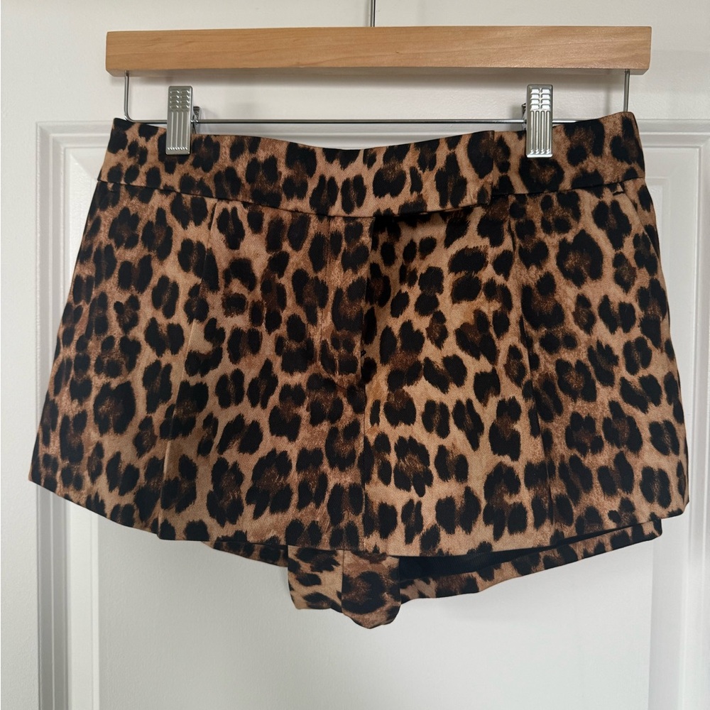 Mango Leopard Print Women's Skorts